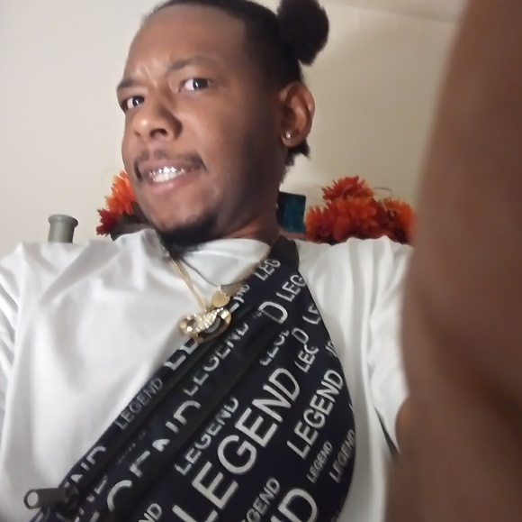 Meet your Posher, Andre - Picture 3 of 3